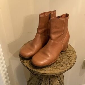 Nurture Grant , Honey Brown Leather Boot / Nurture by Lamaze